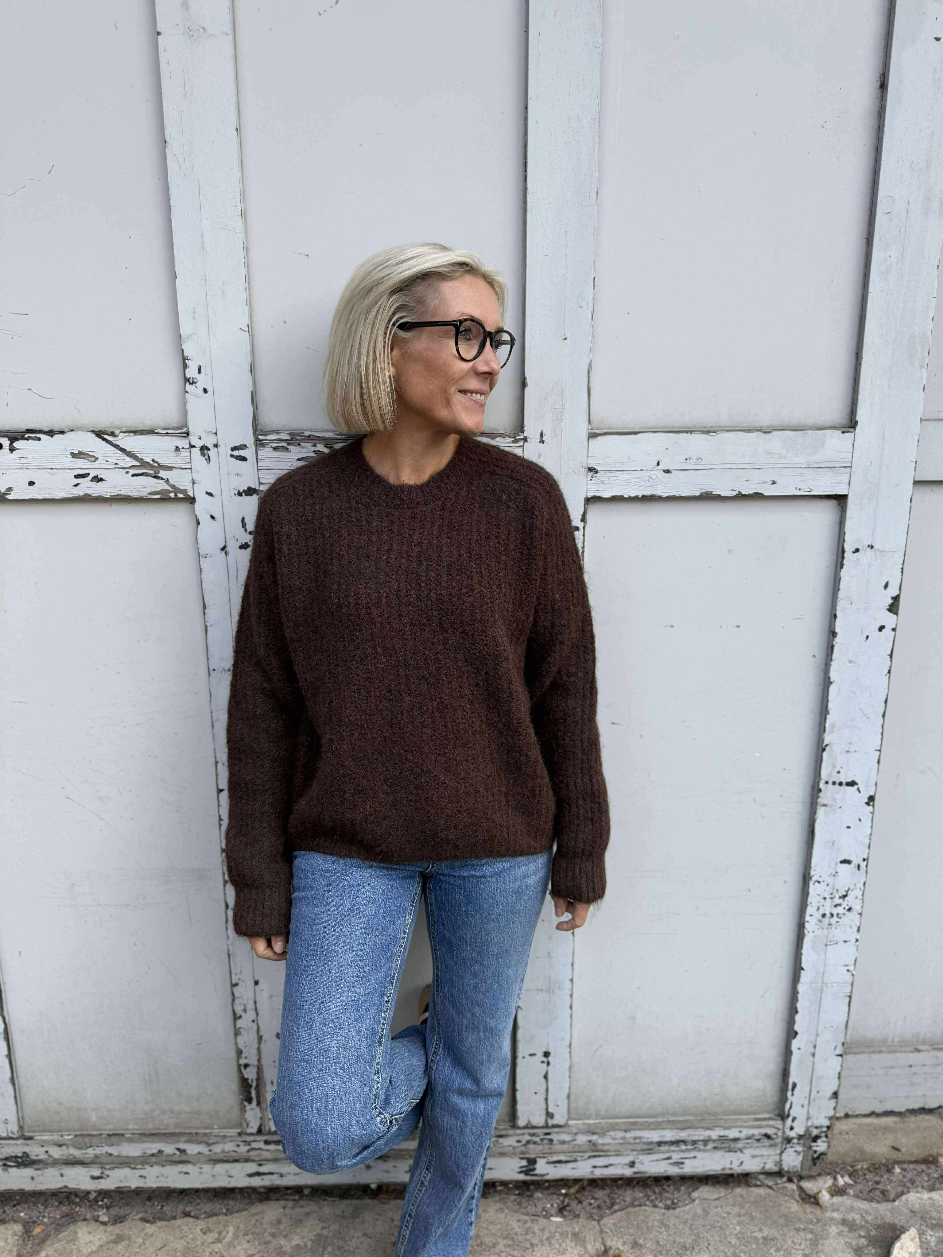 PCCLEO Pullover - Hot Fudge